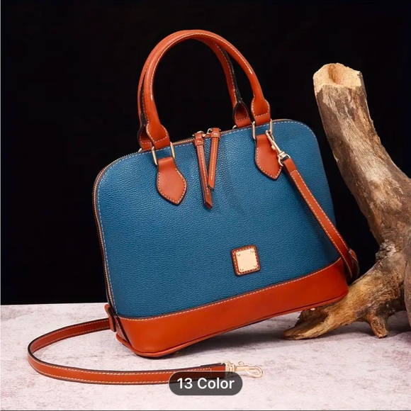 Stylish Handbag - Picture 2 of 7